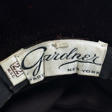 Load image into Gallery viewer, Vtg Garolner Velvet Hat Women 22 Brown Short Rear Wide Side Front Brim Netting