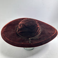 Load image into Gallery viewer, Vtg Garolner Velvet Hat Women 22 Brown Short Rear Wide Side Front Brim Netting
